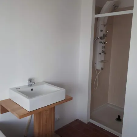 Apartment Maisonnette Avec Jardin Hyper Centre Angers